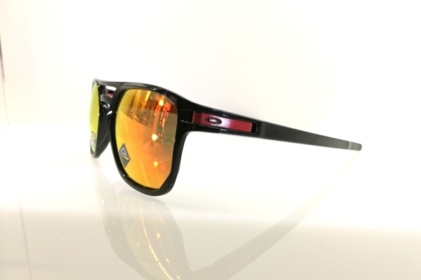 OAKLEY LATCH BETA 9436 l