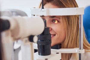 analisi-visiva-lenti-contatto-oxo